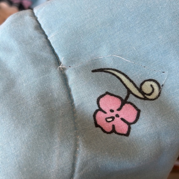 Vintage 90s Snow White Blanket - Picture 9 of 11